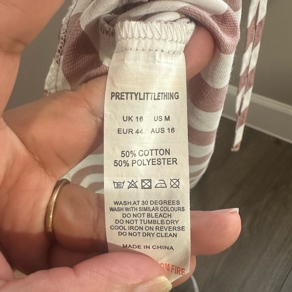 PrettyLittleThing Mauve and White Striped Button-Front Dress Kentucky Derby - Picture 8 of 12